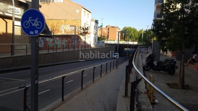 Foto 49ea93e8-9d99-44af-94a5-b35e065ba3f2. Aparcament cotxe a Centre Castelldefels