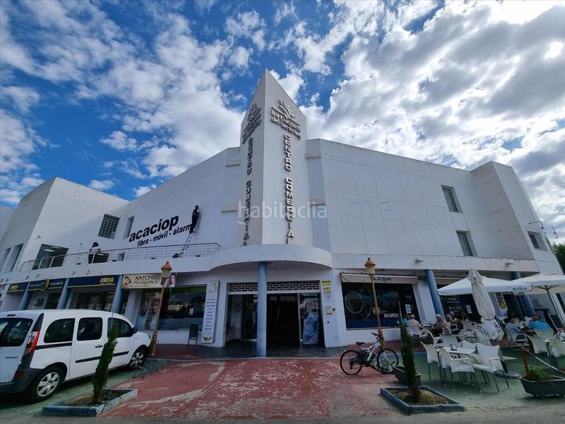 Foto b8e92a4e-d90c-4fec-a8bc-febb0b800259. Parking coche en Puerto Rey Vera