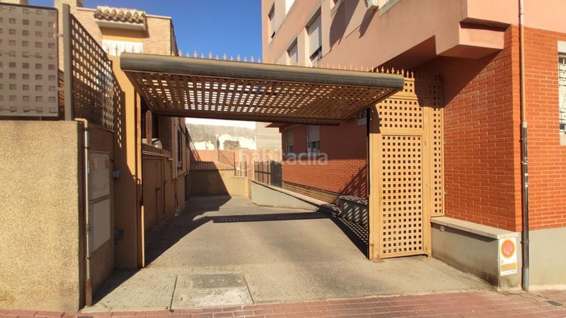 Foto f0dbd2f2-5d98-4d58-ae50-ba4a1a941d4c. Aparcament cotxe a La Ñora Murcia