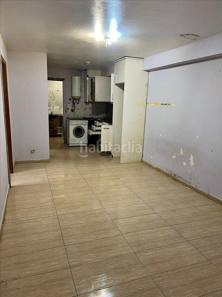 Foto 14b65dda-7810-499a-97d3-9c68e9ba7ea9. Local comercial en Lloreda Badalona