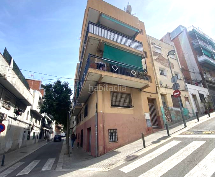 Foto ebcd4527-c9f4-4812-bd35-91ada4efb7ba. Locale commerciale in Lloreda Badalona