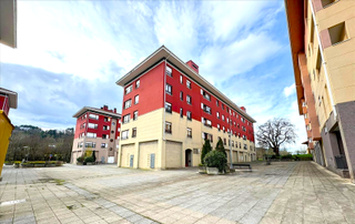 Aparcament cotxe  Intxausti eresgille