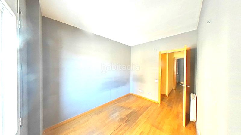 Foto fda257f2-7c3a-4ff2-a5e9-f6c59b0e42e1. Pis a Covadonga Sabadell