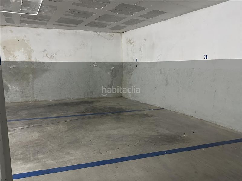 Foto 0ff37ce4-2209-49a0-884a-7d7b9c56f209. Aparcament cotxe a Nucli Urbà Esparreguera