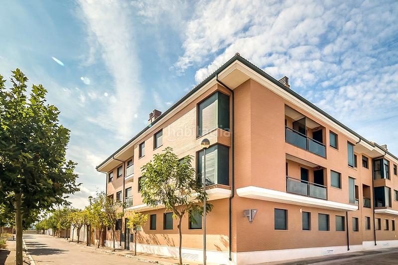 Foto ab9950d0-f4c0-4966-b7e7-7077b7a85695. Autoparkplatz in Arrúbal