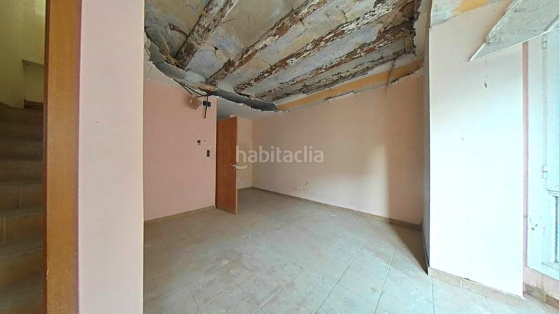Foto e16d8ce1-b401-458a-988d-15aed445f5ae. House in Albesa