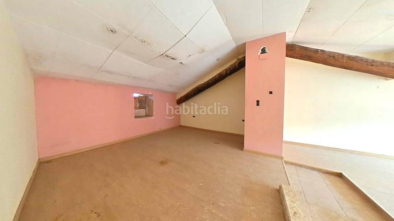 Foto f2598917-749b-4b6c-a341-bac567b54e01. House in Albesa