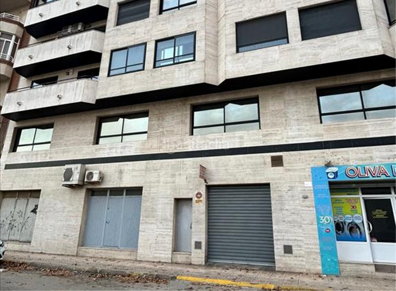 Foto 96558b79-0b80-4fc8-a425-9fa8e0e1f6b5. Aparcament cotxe a Oliva pueblo Oliva