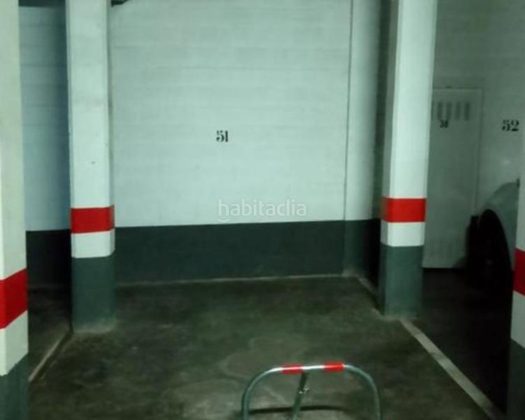 Foto 55c94beb-d0ee-4cc4-a596-c85a7b615377. Parking voiture dans Oliva pueblo Oliva