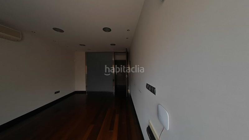 Foto b8b46a8d-b758-43b6-a0b7-18a00e67f374. Office space in Centro Valladolid