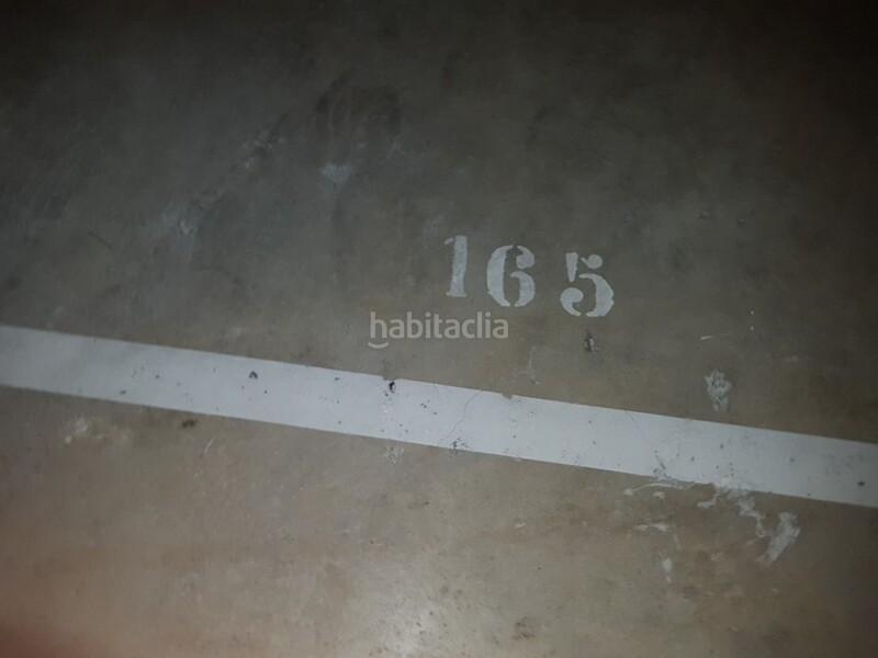 Foto cf98979a-c504-43fc-8853-c53bb2e82242. Parking coche en Les Planes Sant Joan Despí