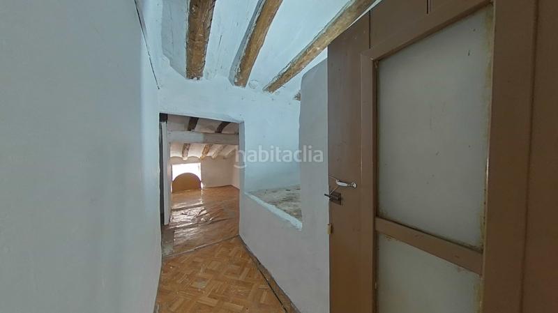 Foto 0cc6ae19-f8f1-43e4-b7f0-6f4901a2446d. Casa adossada a Autol