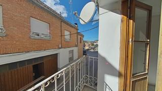 Casa adossada  Puente y cueva