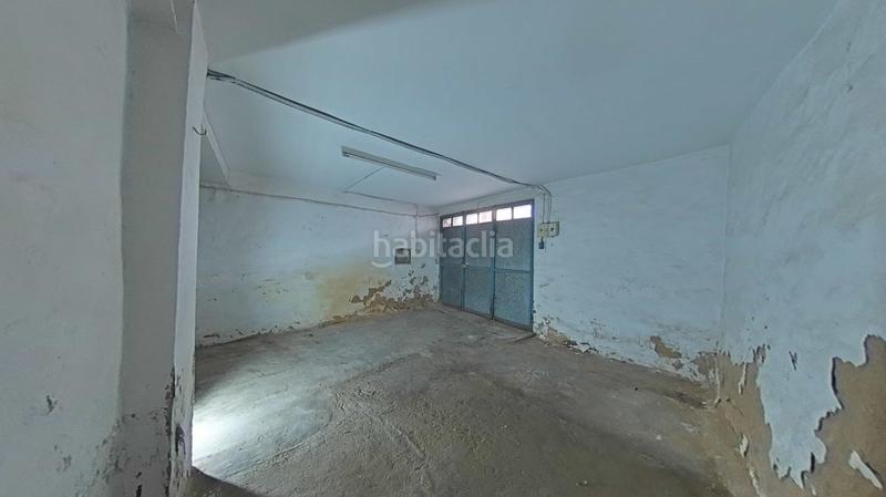 Foto 6f462e22-298f-453d-9290-8a17ff76eeb8. Casa adossada a Autol