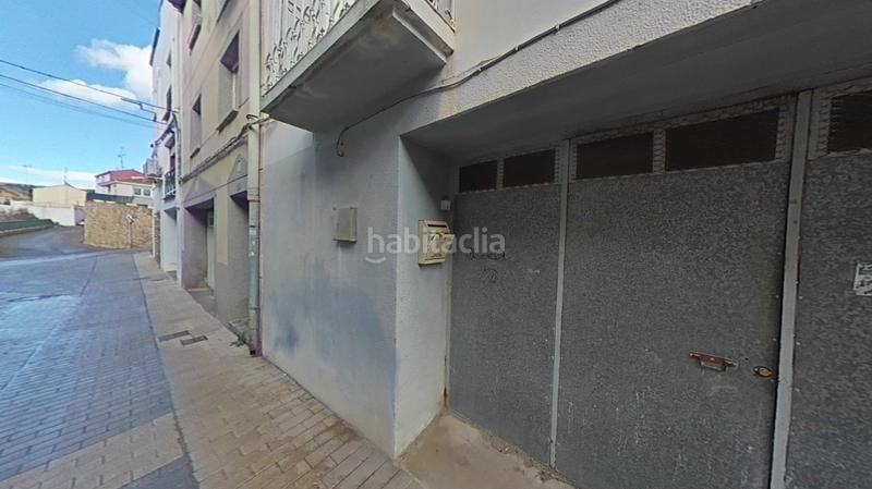 Foto 740ea618-de93-4a62-8fd3-e20c56e1bdd4. Casa adossada a Autol