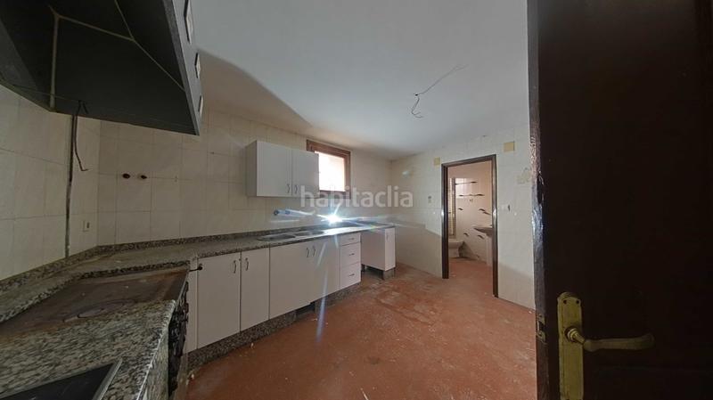 Foto 9f170cdb-7a25-4baf-925b-94506994e4fd. Casa adossada a Autol
