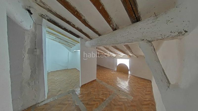 Foto f6f33c79-ede9-4e01-ba5d-b345a420f399. Casa adossada a Autol
