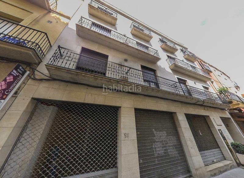 Foto f76f3fa5-0097-4904-a505-4bdd60c48bac. Aparcament cotxe a Valls