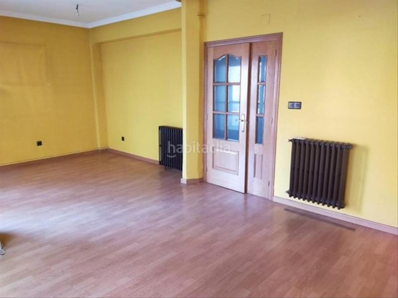 Foto 4a726663-eb1b-4966-a43a-9a53e4f73244. Piso en Centro Ponferrada
