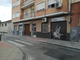 Pis  Calle mosen esteban 14  escalera 1 planta 4 puerta iz