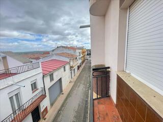 Pis  Calle general reding