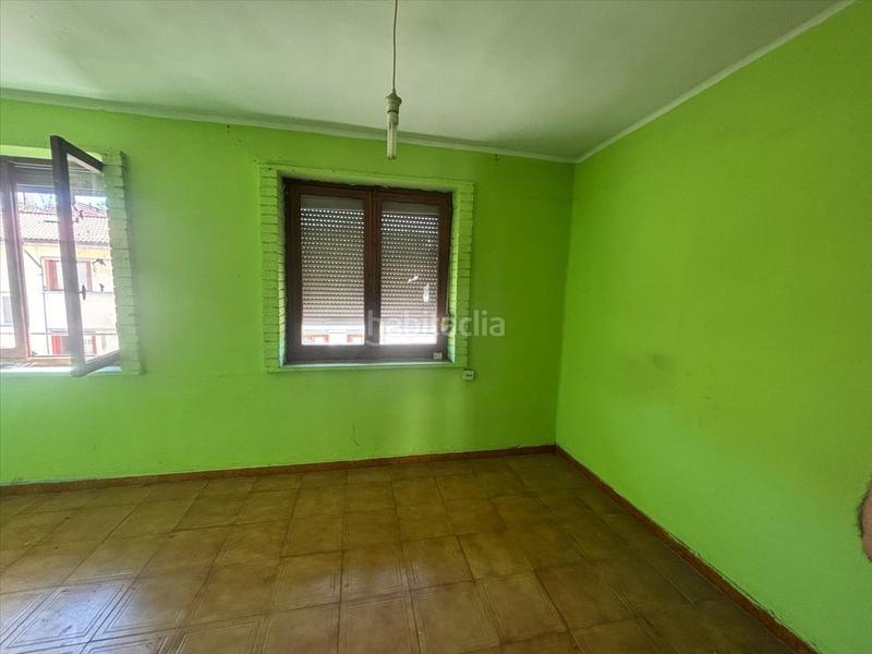 Foto a98cbff4-737e-4d13-a2bc-a3151c3d4fd3. Pis a La Felguera Langreo