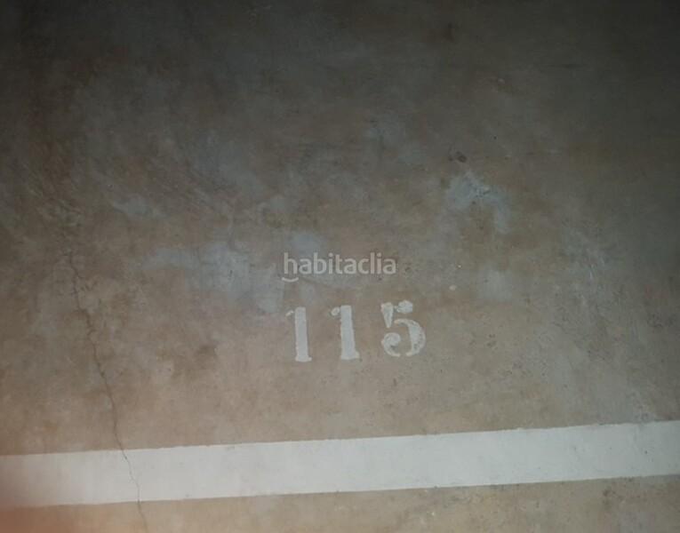 Foto d530bb12-5bc2-4c44-9b3e-79ca46d7c845. Aparcament cotxe a Les Planes Sant Joan Despí