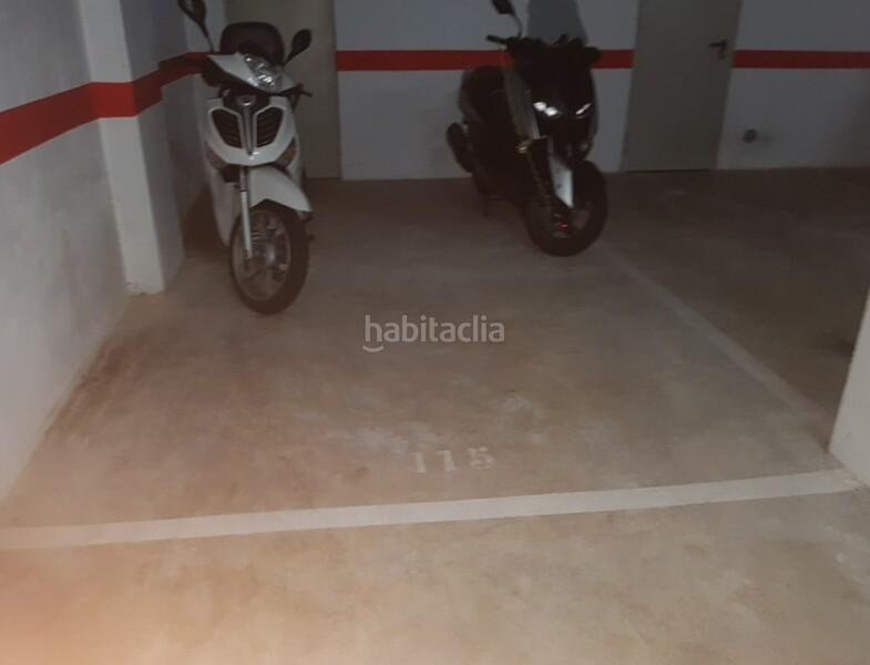 Foto be7b0eaf-58c6-4061-8c27-2363a34ba6d6. Parking coche en Les Planes Sant Joan Despí