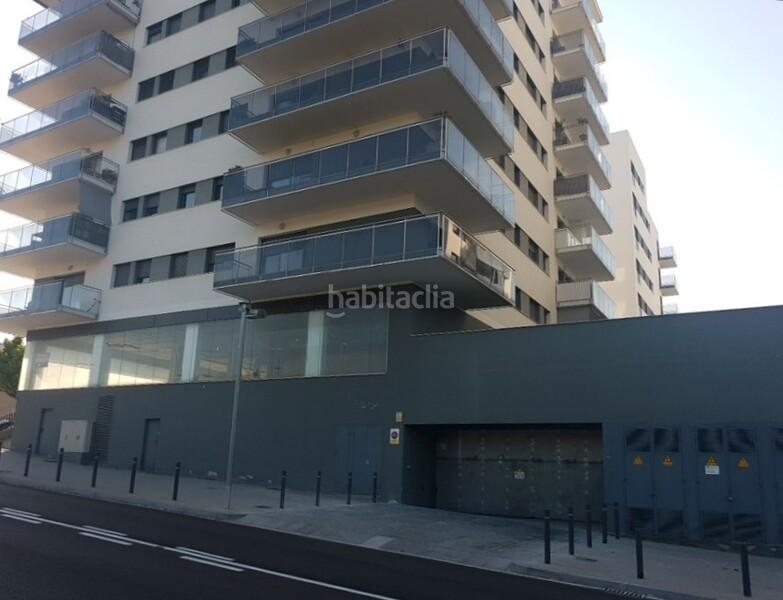 Foto 1da00bde-309a-4d34-9963-385d9f53b00a. Aparcament cotxe a Les Planes Sant Joan Despí