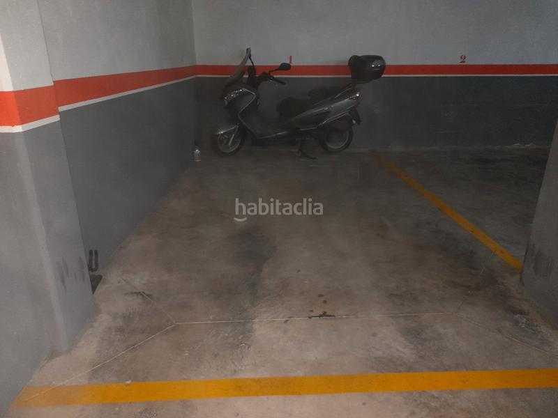 Foto a2048b7f-3919-4b0f-bf2c-f9ab0a20c2e1. Parking voiture dans Marianao Sant Boi de Llobregat