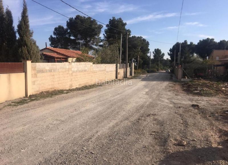 Foto 593c75e1-d64d-480e-98fb-4f2da85a6718. Casa amb aparcament a Cabra del Camp