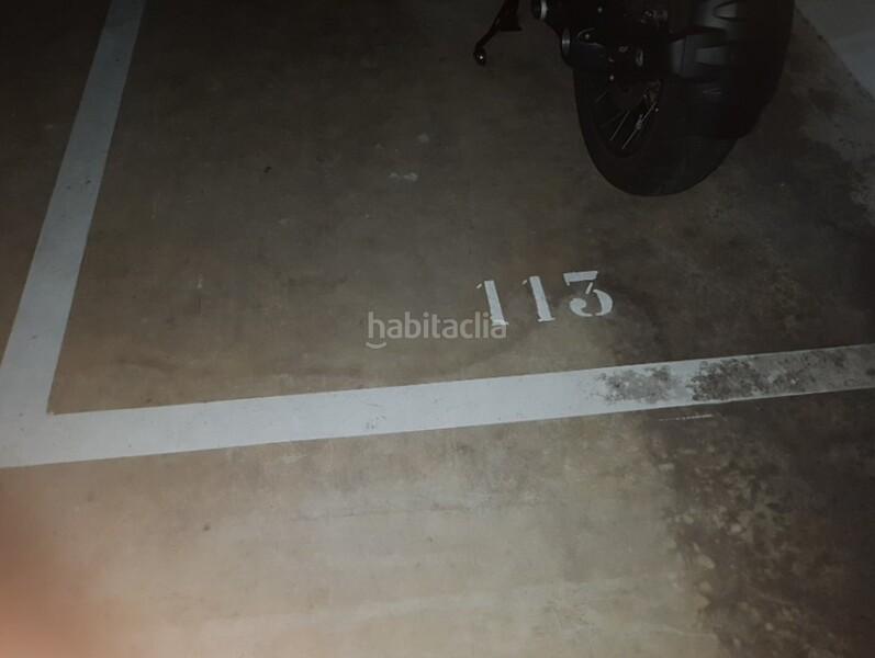 Foto dd050d86-ca80-468f-b875-6382f7996ee4. Autoparkplatz in Les Planes Sant Joan Despí