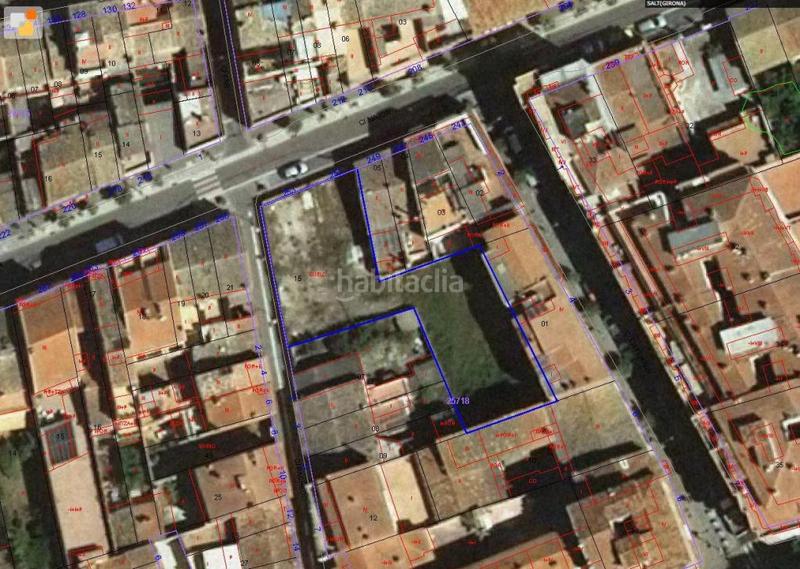 Foto c398933b-d064-4448-badd-2242a76ff66e. Terreny residencial a Centre Salt