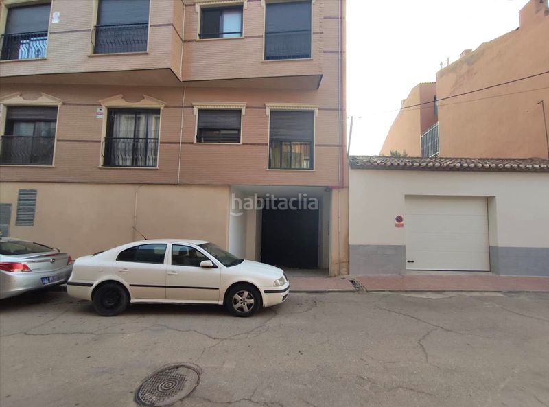 Foto 0c2cdc29-1488-41d1-9d00-dc5e2e0adadb. Car parking in Puerto Lumbreras