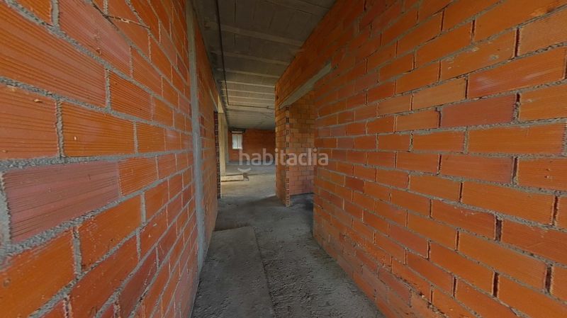Foto 44cd0c7e-51f9-4948-ad83-6f32d9f2c65a. Haus mit heizung parking in Entrimo