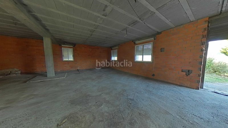 Foto db216dd8-4fb4-4feb-80f9-c6c80e3f3f67. Haus mit heizung parking in Entrimo