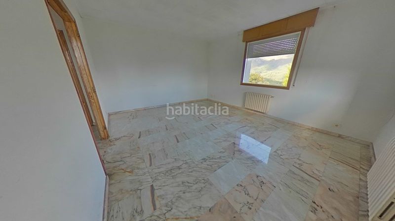 Foto fd303c32-5070-4309-9f10-f48099a83a28. Haus mit heizung parking in Entrimo
