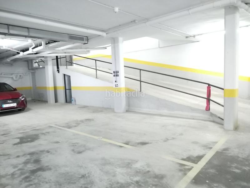 Foto fb55f236-789d-446a-8ff2-c8682f352c79. Parking coche en Deltebre