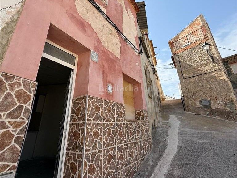 Foto f13d757b-489e-4bf5-aea9-84378a31e68d. Casa en Abanilla