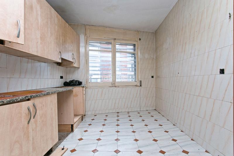 Foto abbd0db8-d9fe-4211-864a-af10ba30aba2. Piso en Plaça Catalunya Manresa
