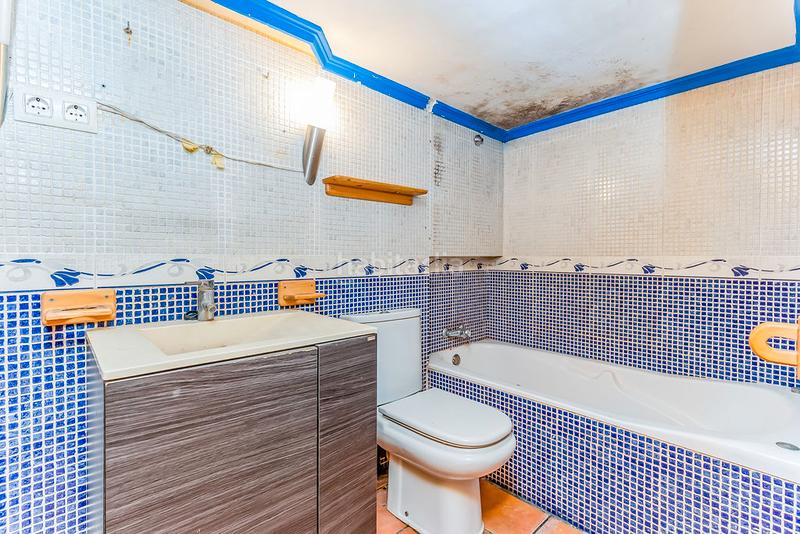 Foto 7d41ae2c-e40b-47d8-b30b-12817246846d. House in Requena