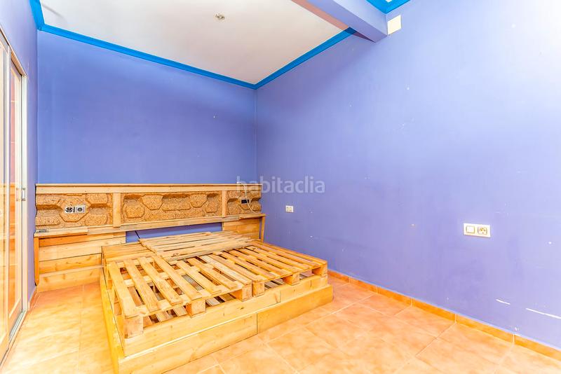 Foto b347a5ea-9317-48a5-a8a0-fa805a53196c. House in Requena
