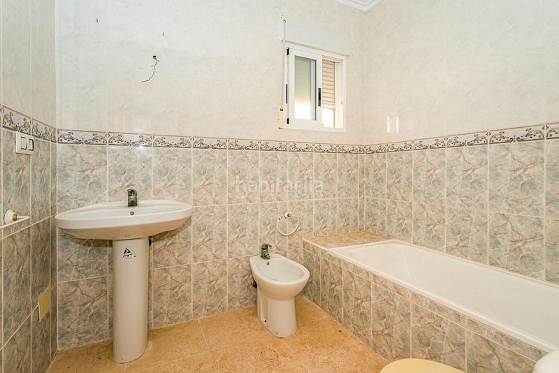 Foto c3a5669d-b304-4541-b250-e89cd6993e2b. Casa a Villamartín-Las Filipinas Orihuela