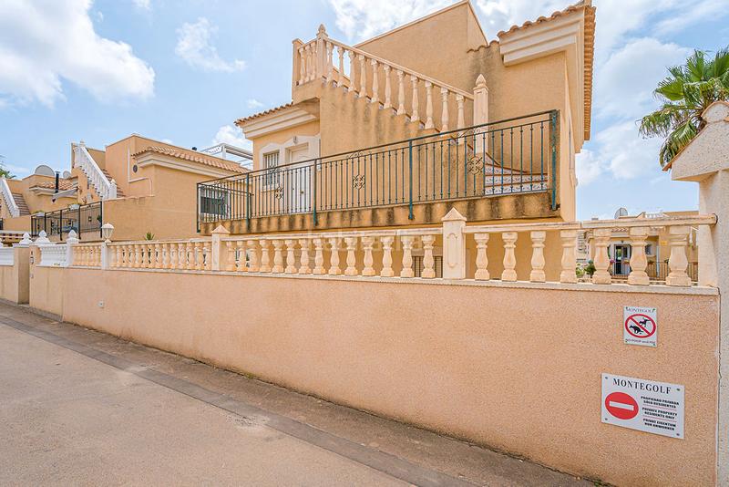 Foto ce03cf97-97cc-4ed9-ad2f-0404b8fbefc4. Casa a Villamartín-Las Filipinas Orihuela