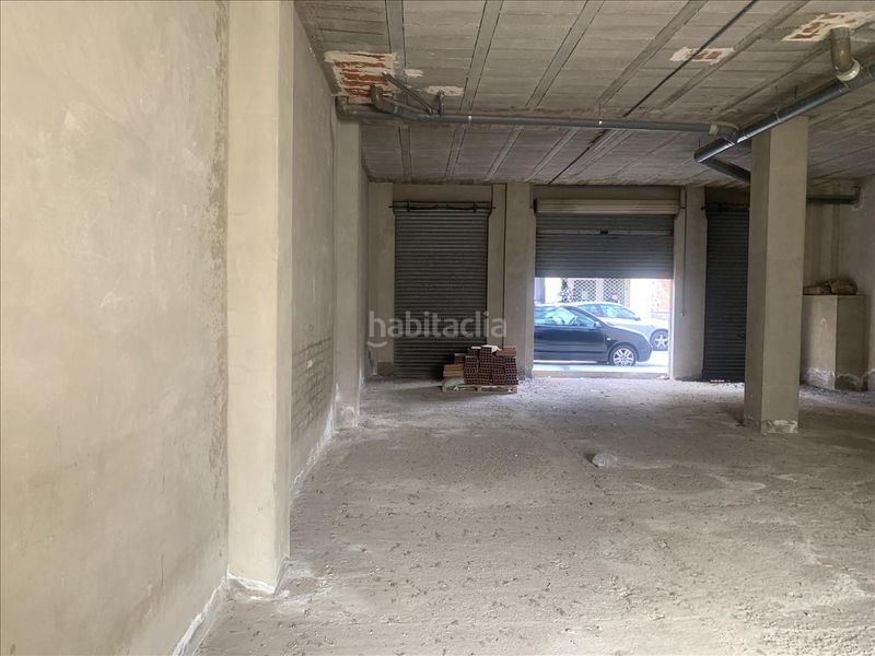 Foto 7ca2e0a9-848f-4e83-8872-d06a24d4c319. Local comercial a Beniel