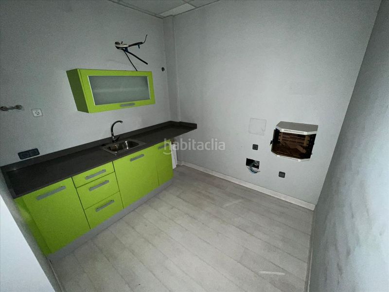 Foto f4da796b-994f-4dc4-88e3-c145a1ce460b. Local comercial a Tàrrega