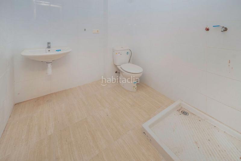 Foto a85a3433-e264-4e2c-bd8d-05322a58ffe9. Locale commerciale in Monòver