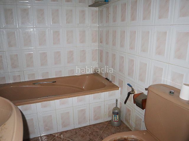 Foto f2ffdda3-7fd1-4bd7-a855-9a039276f56e. Local comercial a Deltebre