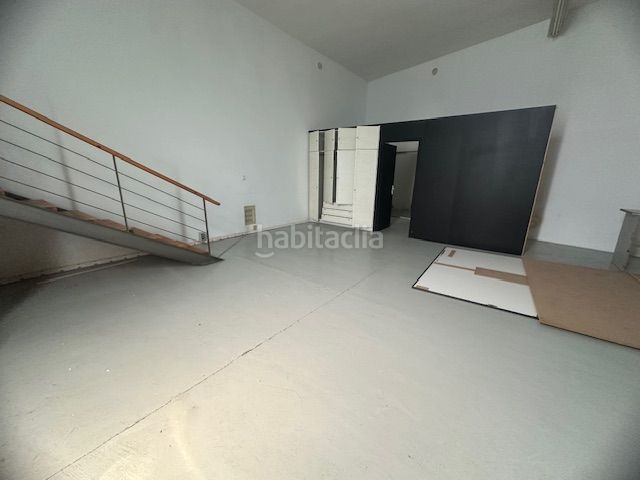 Foto 48f3afab-4889-4b8d-bd5e-e5bacac543b2. Local comercial a Príncep de Viana-Clot-Xalets Humbert Torres Lleida