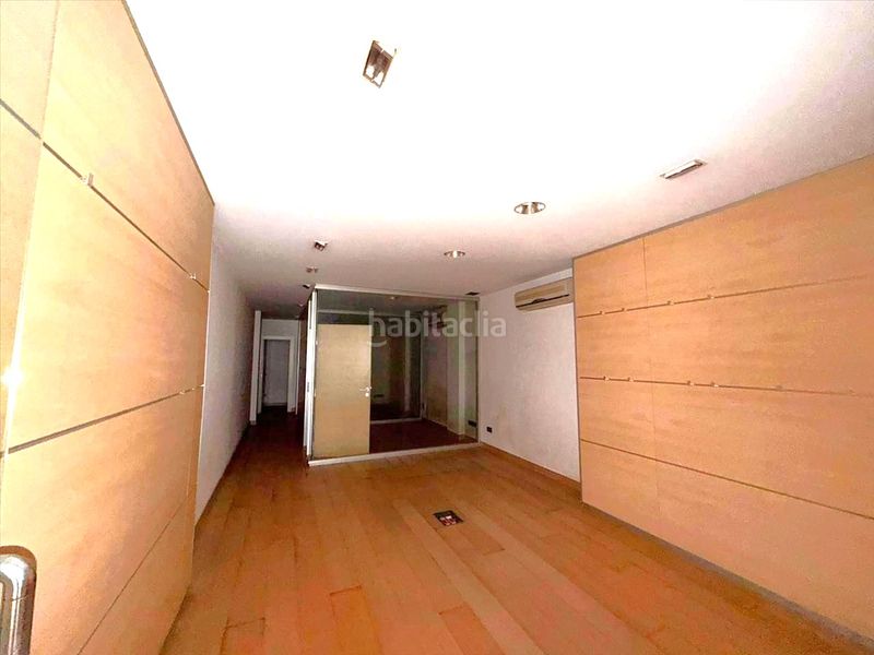 Foto f4f75504-0d83-46aa-9f82-d5b50631826e. Local comercial a Príncep de Viana-Clot-Xalets Humbert Torres Lleida